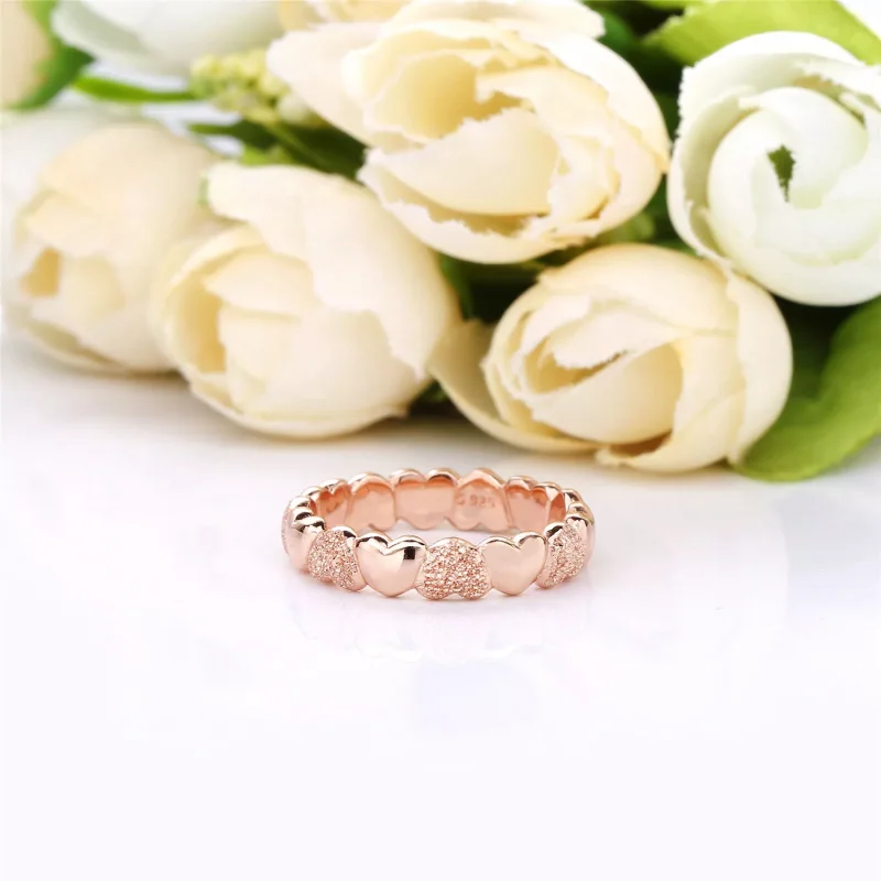 (resim) Pandora 14k rose altın kaplama Mat Parlak Kalpler Yüzük - 187950 - Görüntüle 4