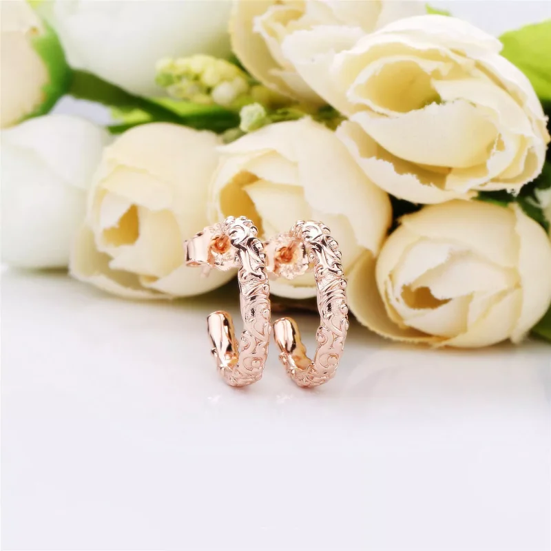 (resim) Pandora Çi̇vi̇ küpeler, Regal pattern PANDORA Rose hoop earrings - Görüntüle 3