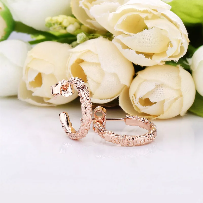 (resim) Pandora Çi̇vi̇ küpeler, Regal pattern PANDORA Rose hoop earrings - Görüntüle 4