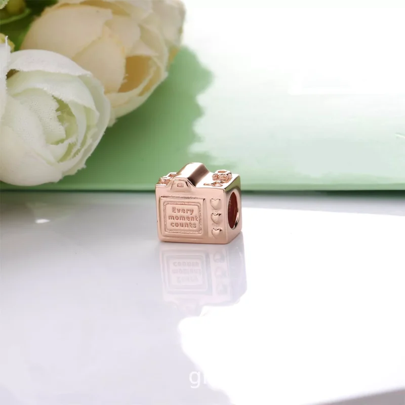 (resim) Camera PANDORA Rose charm with clear cubic zirconia - 787986CZ - Görüntüle 3