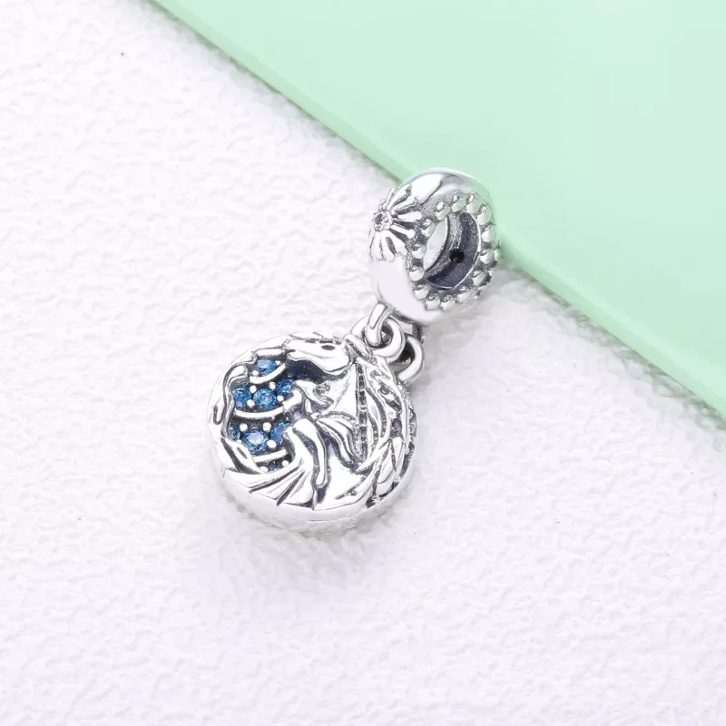 (resim) Pandora Disney, Dondurulmuş Elsa ve Nokk Sallantılı Charm - 798456C01 - Görüntüle 2