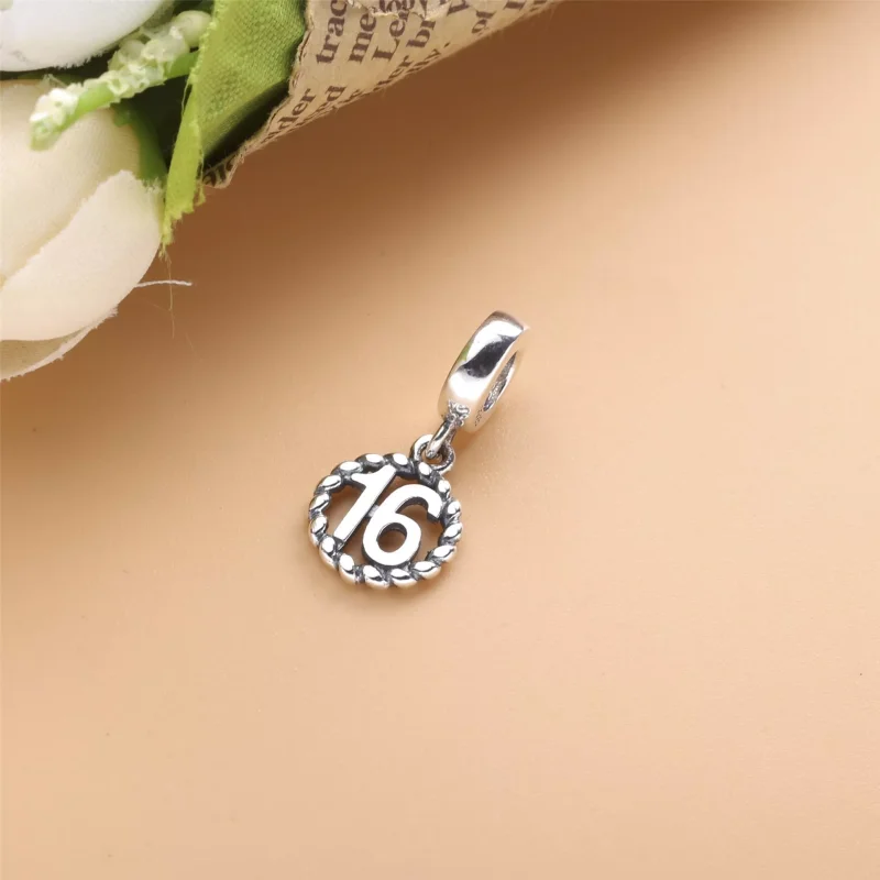 (resim) Pandora 16. Doğum Günü Sallantılı Charm - 790494 - Görüntüle 2