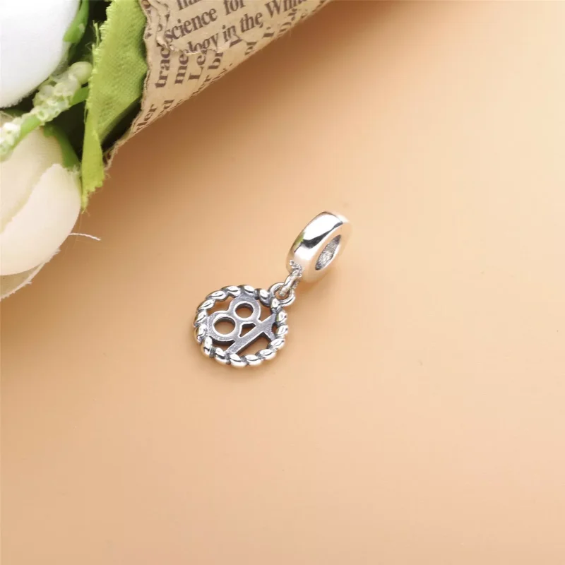(resim) Pandora 18. Doğum Günü Sallantılı Charm - 790495 - Görüntüle 3