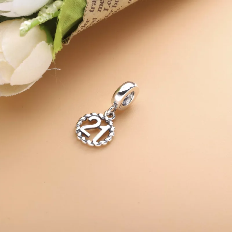 (resim) Pandora 21. Doğum Günü Sallantılı Charm - 790496 - Görüntüle 2