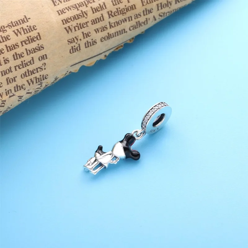(resim) Pandora Disney Park Dondurma ve Çörek Sallantılı Charm - 798894C01 - Görüntüle 4
