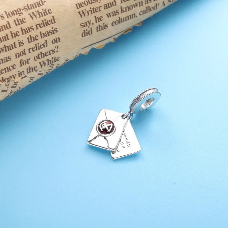 (resim) Pandora Harry Potter, Hogwarts Kabul Mektubu Sallantılı Charm - 799125C01 - Görüntüle 3