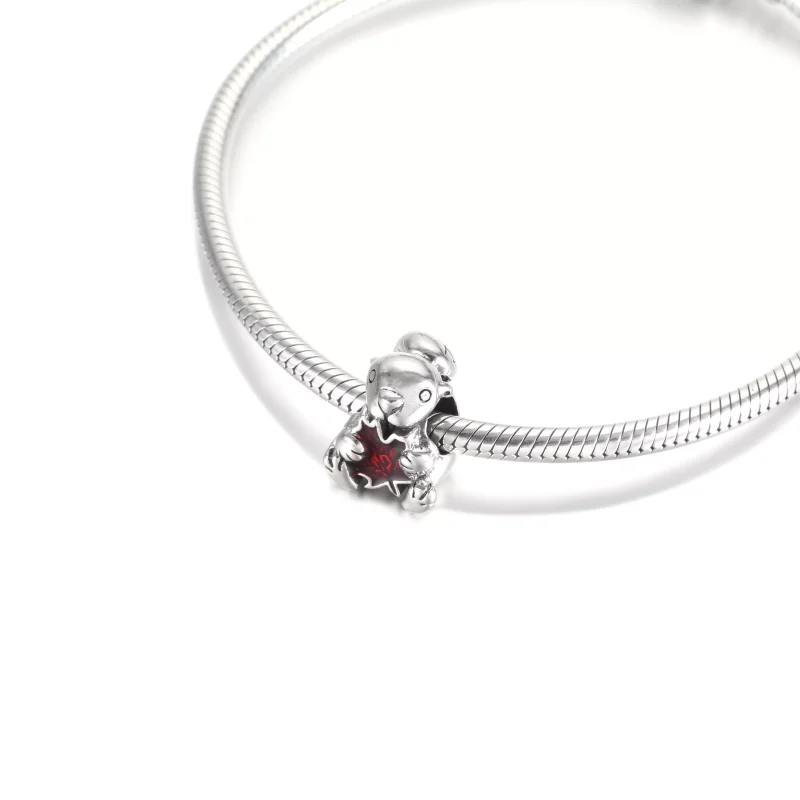(resim) Pandora Kanada Kunduzu ve Akçaağaç Yaprağı Charm - 799394C01 - Görüntüle 5