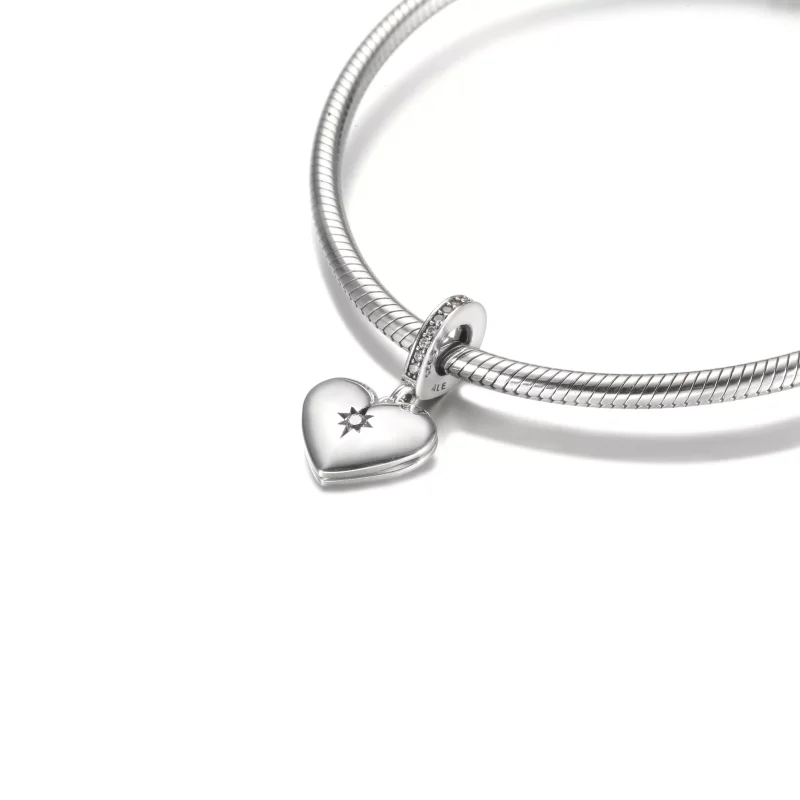 (resim) Açılabilir Kalp Madalyon Sallantılı Charm - 799537C01 - Görüntüle 5