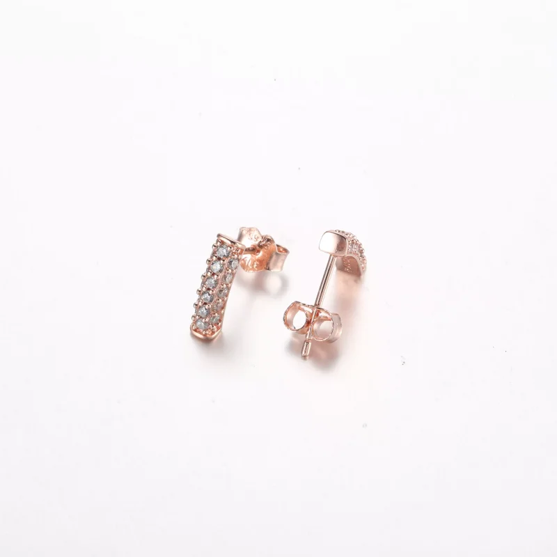 (resim) Pandora Timeless Pavé Tek Sıra Çubuk Küpe - 262626C01 - Görüntüle 3