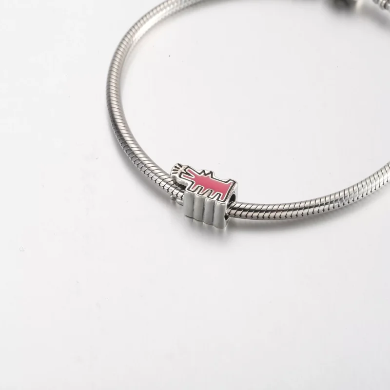 (resim) Keith Haring™ x Pandora Havlayan Köpek Charm'ı - 792218C01 - Görüntüle 5