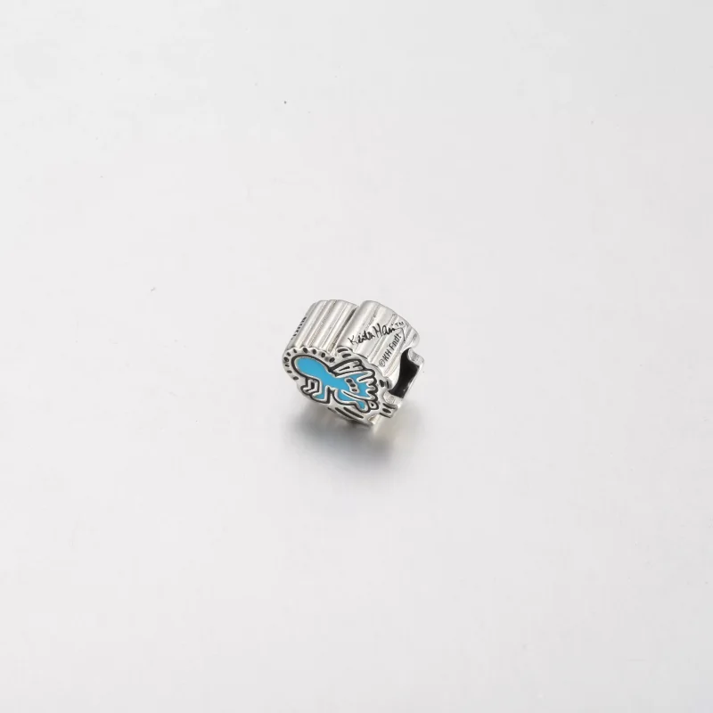 (resim) Keith Haring™ x Pandora Işıldayan Melek Charm'ı - 792219C01 - Görüntüle 2