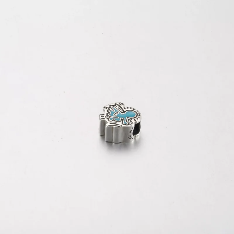 (resim) Keith Haring™ x Pandora Işıldayan Melek Charm'ı - 792219C01 - Görüntüle 3