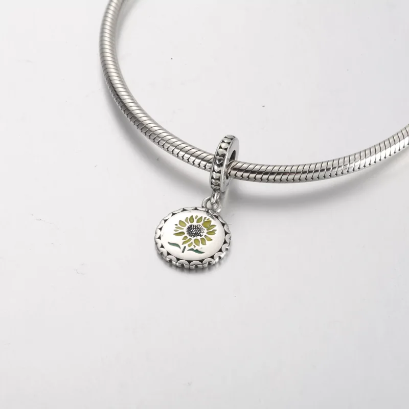 (resim) Pandora Ayçiçeği Sevgisi Herkes İçin Dangle Charm - 792018C00_E030 - Görüntüle 4