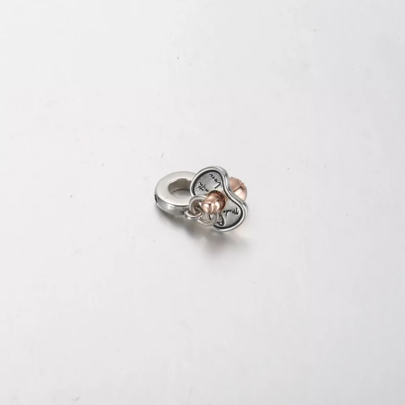 (resim) Pandora Bebek Emziği Sallantılı Charm - 781490C01 - Görüntüle 4
