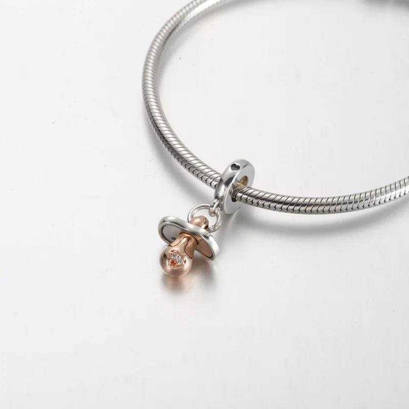 (resim) Pandora Bebek Emziği Sallantılı Charm - 781490C01 - Görüntüle 5