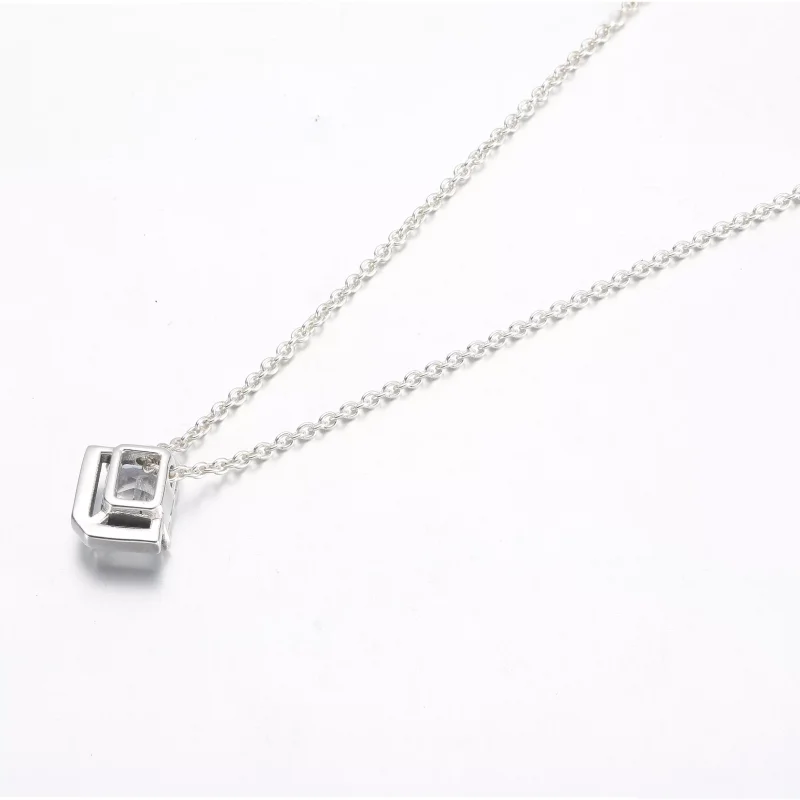 (resim) Pandora Dikdörtgen Köpüklü Halo Collier Kolye - 392388C01 - Görüntüle 3
