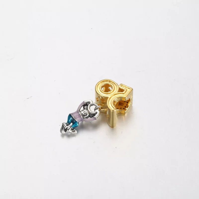 (resim) Pandora Disney Parks Mickey Mouse 50. Yıldönümü Sallantılı Charm - 769597C01 - Görüntüle 3