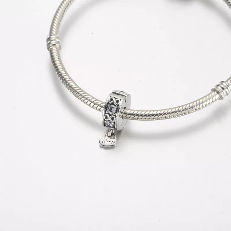 (resim) Pandora Family Always Pavé Klips Charm - 791151C01 - Görüntüle 4