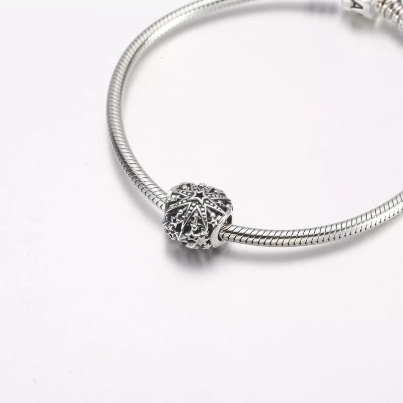 (resim) Pandora Göksel Kar Tanesi Charm'ı - 792360C00 - Görüntüle 4