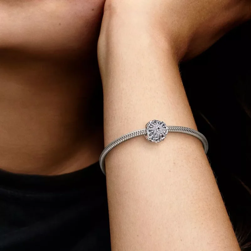 (resim) Pandora Göksel Kar Tanesi Charm'ı - 792360C00 - Görüntüle 7