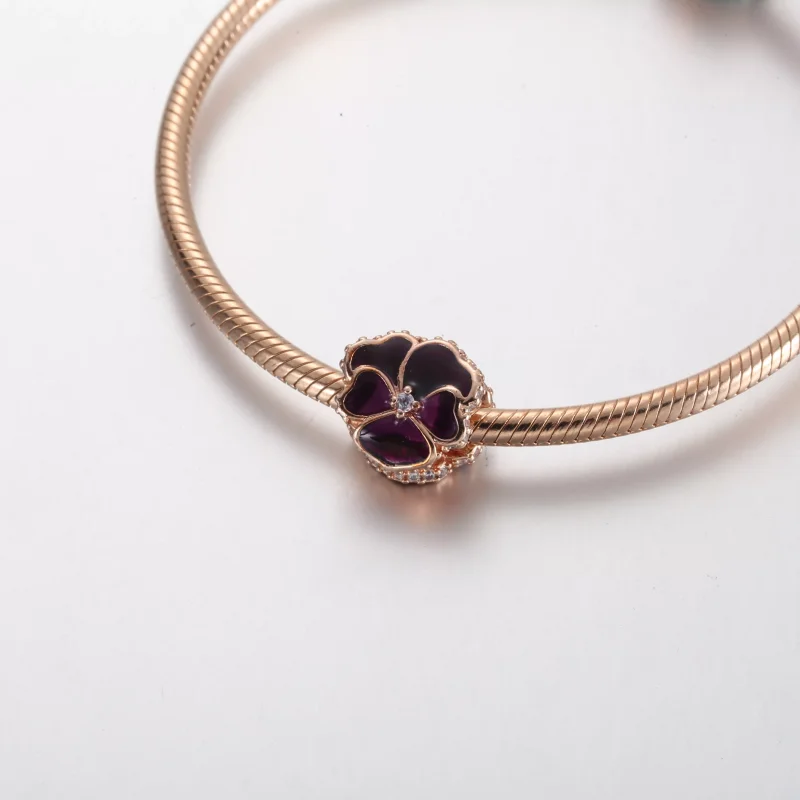 (resim) Pandora Koyu Mor Menekşe Çiçek Charm'ı - 780777C01 - Görüntüle 4
