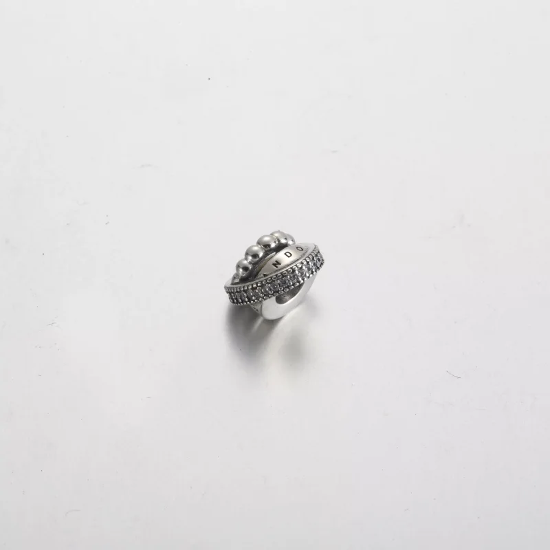 (resim) Pandora Logolu, Pavé ve Boncuklu Charm - 792317C01 - Görüntüle 2