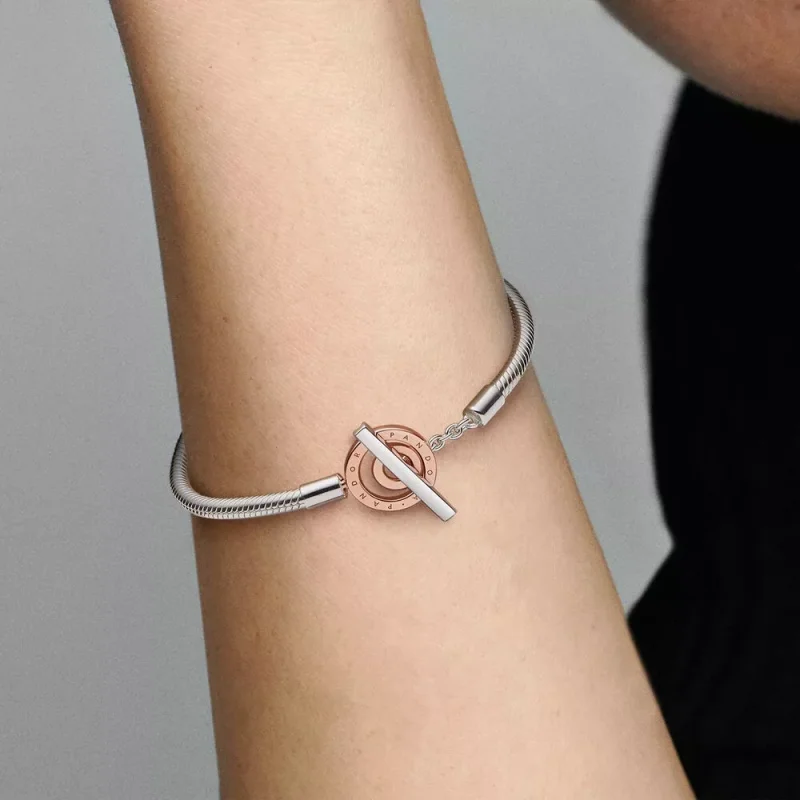 (resim) Pandora Moments İki Renkli Logo T-Bar Yılan Zincir Bileklik - 582309C00 - Görüntüle 8