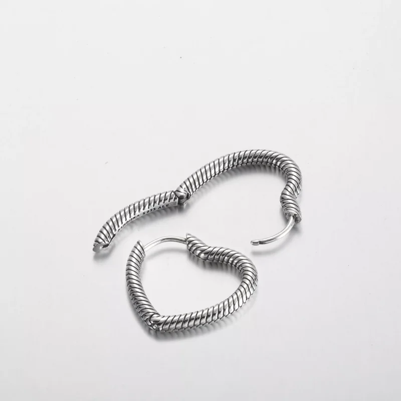 (resim) Pandora Moments Kalp Charm Halka Küpe - 292236C00 - Görüntüle 5