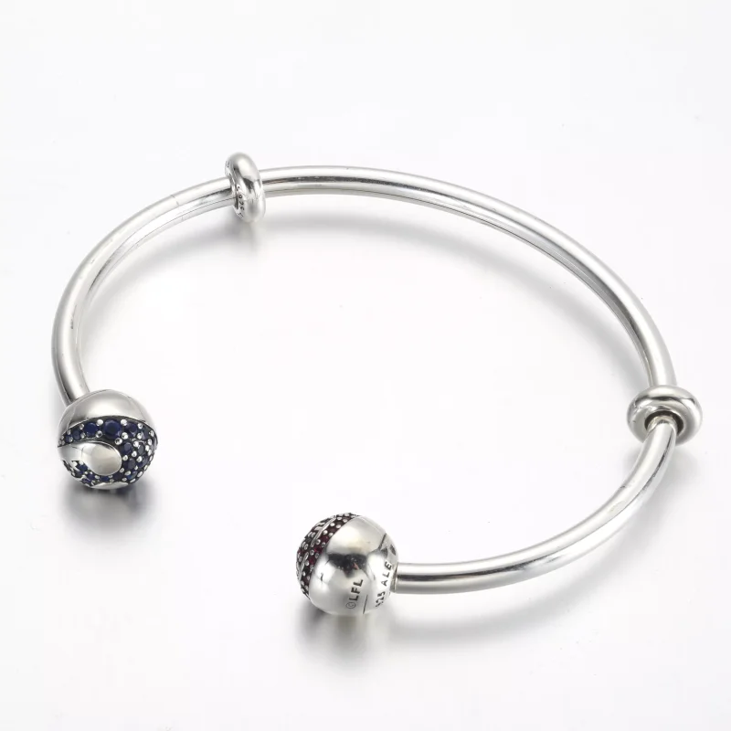 (resim) Pandora Moments Star Wars™ Light & Dark Side Logolu Açık Bileklik - 591139C01 - Görüntüle 2