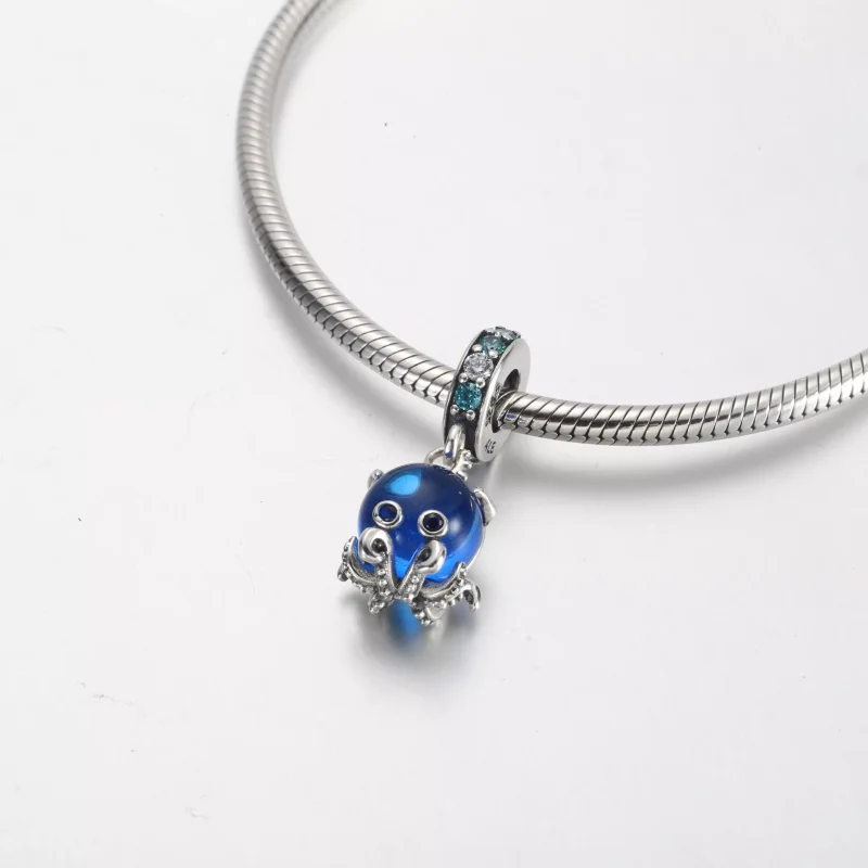 (resim) Pandora Murano Cam Sevimli Ahtapot Sallantılı Charm - 791694C01 - Görüntüle 5