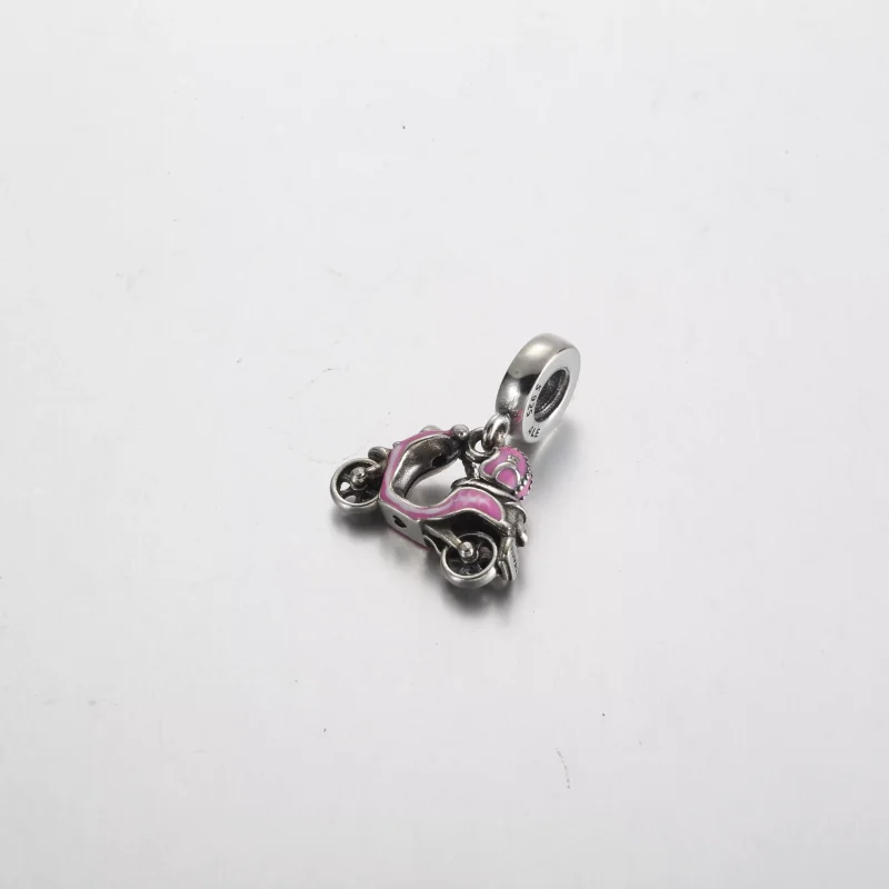 (resim) Pandora Pembe Scooter Sallantılı Charm - 791057C01 - Görüntüle 2