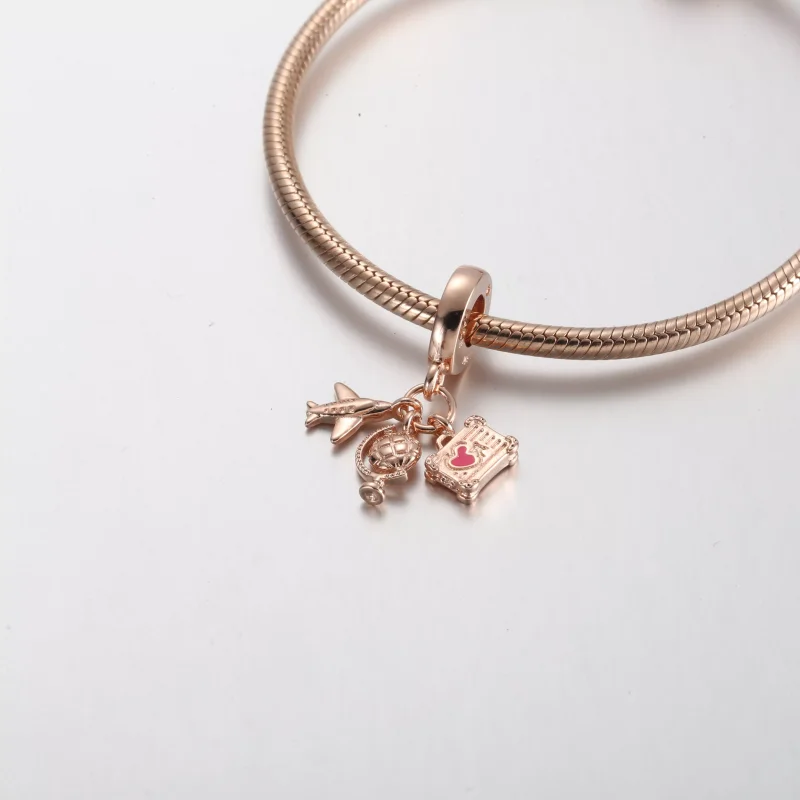 (resim) Pandora Uçak, Küre ve Bavul Üçlü Sallantılı Charm - 789435C01 - Görüntüle 4