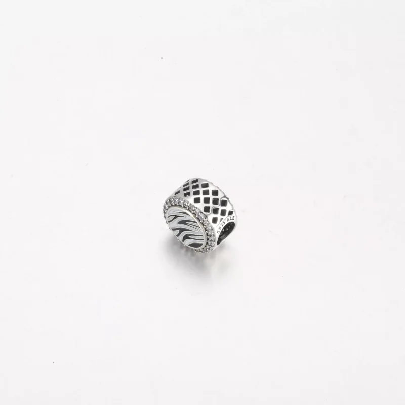 (resim) Pandora Zebra desenli gümüş charm - 792016CZ_E025 - Görüntüle 4