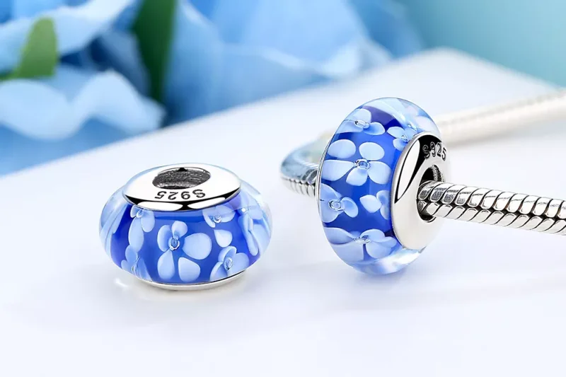 (resim) Pandora Stili Mavi Murano Cam Beyaz Çiçekler Süs - SCZ006 - Görüntüle 8