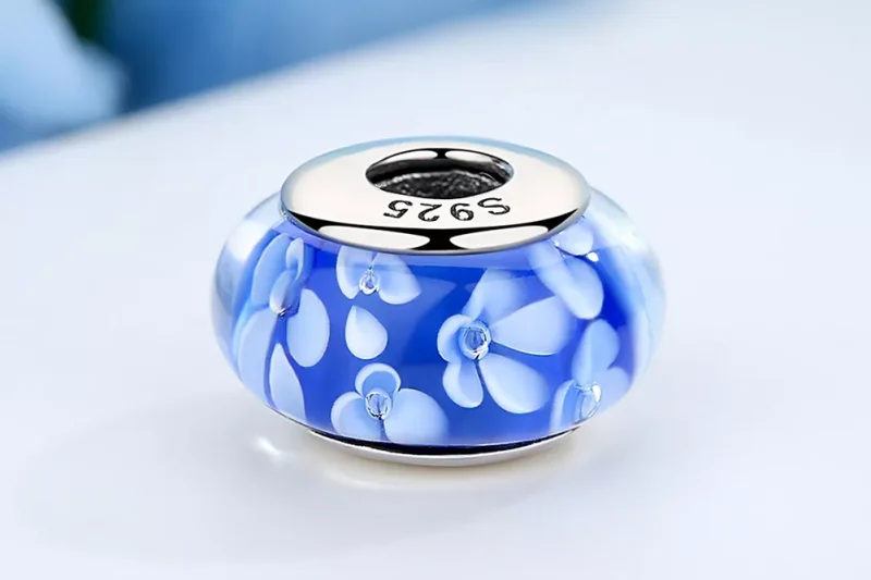 (resim) Pandora Stili Mavi Murano Cam Beyaz Çiçekler Süs - SCZ006 - Görüntüle 9
