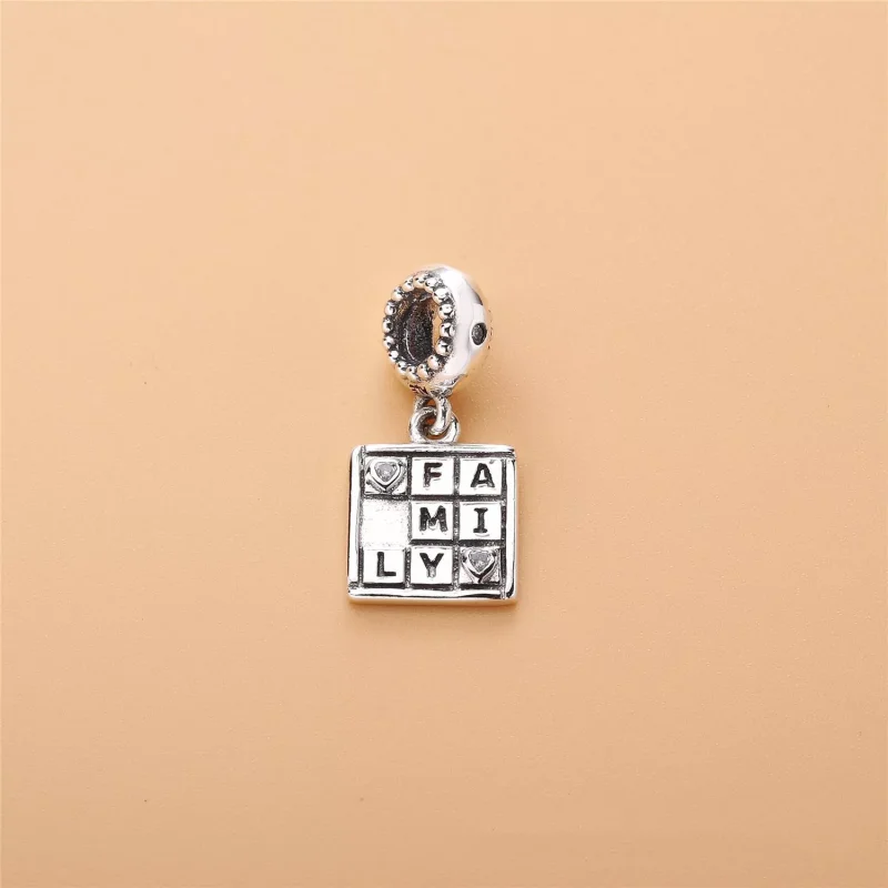 (resim) Pandora Aile Oyunu Gecesi Sallantılı Charm - 797626CZ - Görüntüle 2