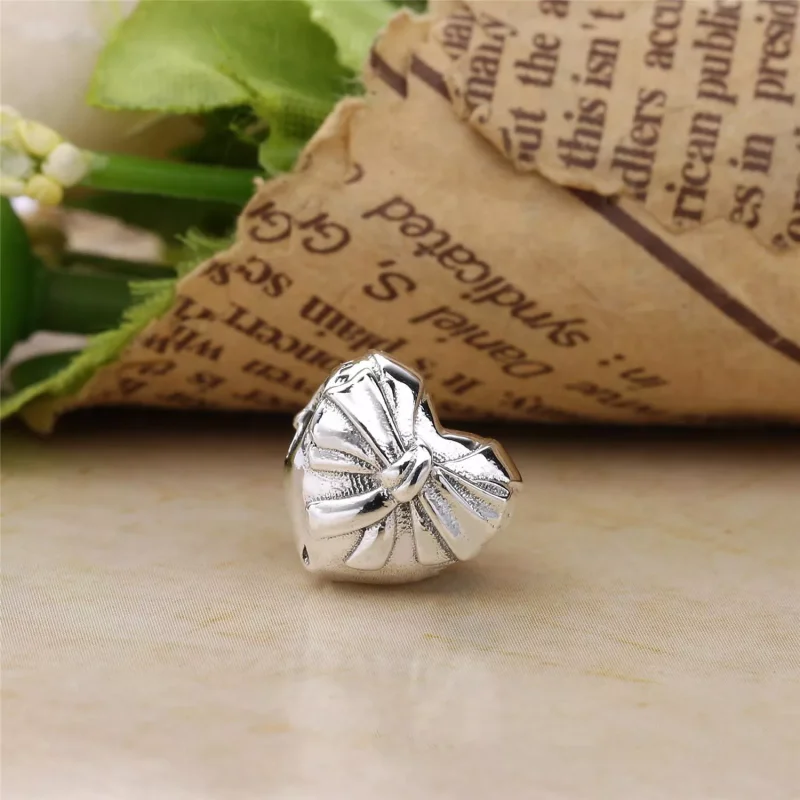 (resim) Pandora Charm, Parlak Kalpli Fiyonk - 797303 - Görüntüle 3