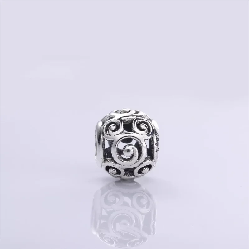 (resim) Pandora Disney, Mickey Mouse "Mickey Swirls" Charm - 7501055880559P - Görüntüle 2