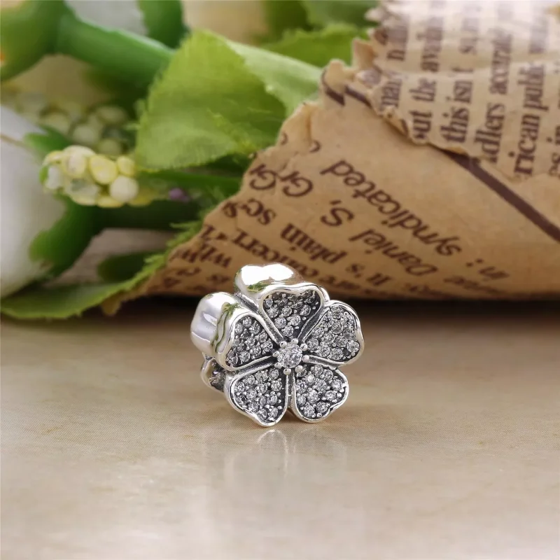 (resim) Pandora Pırıl pırıl Çuha Çiçeği Charm - 791481PCZA - Görüntüle 2