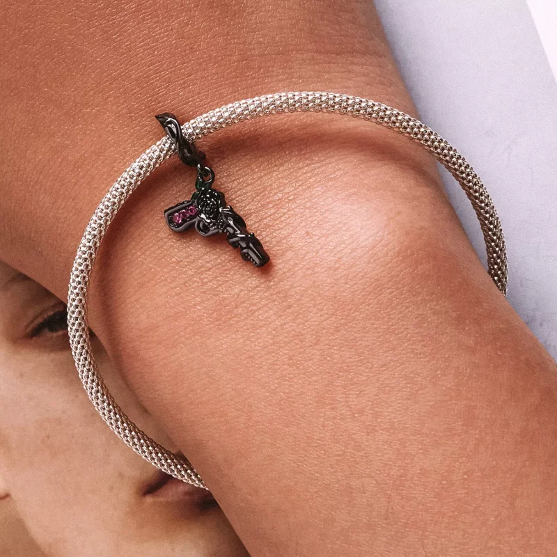 (resim) Pandora Stil Gül Pistol Sallantılı Küpe - SCC2241 - Görüntüle 6