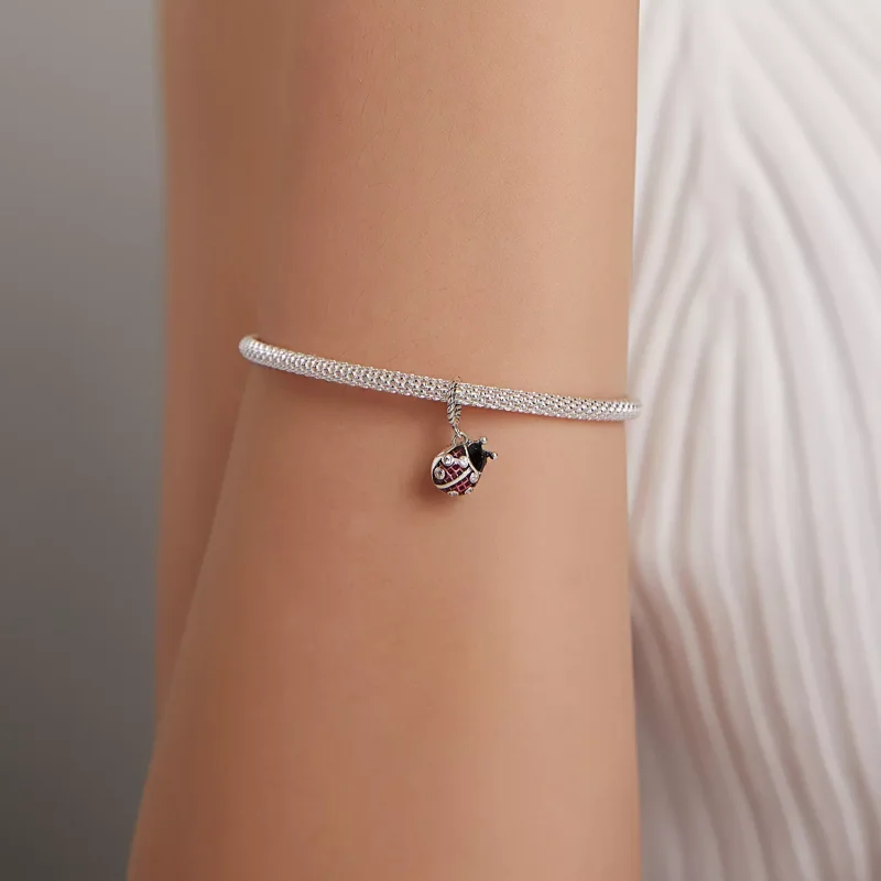 (resim) Pandora tarzı Altı Yıldızlı Uğur Böceği Sallantılı Charm - SCC1874 - Görüntüle 5