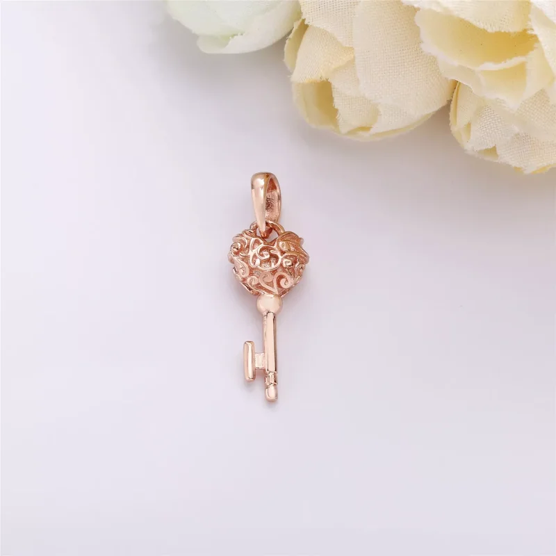 (resim) Pandora 14k rose altın kaplama Regal Anahtarı Kolye Ucu - 387725 - Görüntüle 3