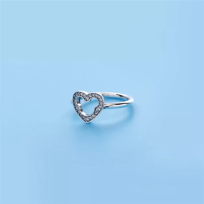 (resim) Disney heart silver ring with cubic zirconia and cut-out Mickey silhouette - 190 - Görüntüle 3