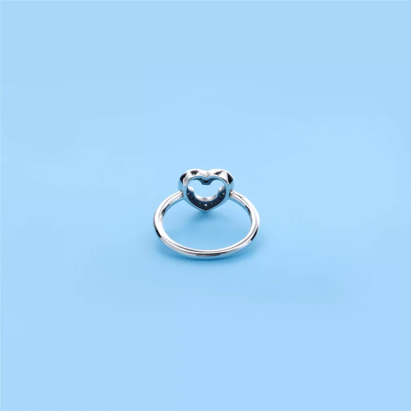 (resim) Disney heart silver ring with cubic zirconia and cut-out Mickey silhouette - 190 - Görüntüle 4