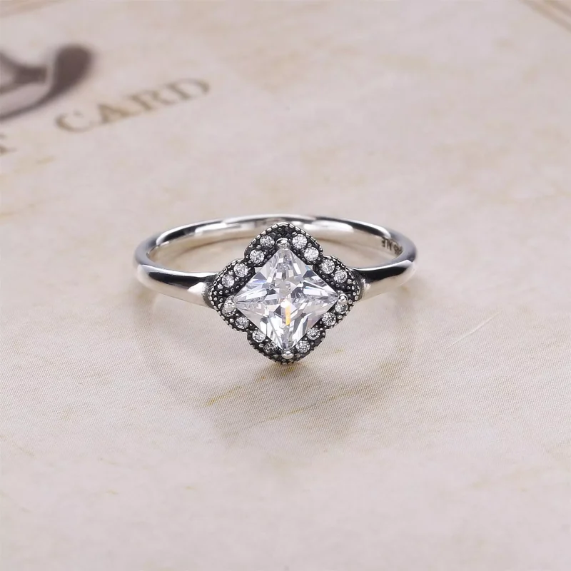 (resim) Pandora Kristalize Çiçek Süslü Yüzük - 190966CZ - Görüntüle 2