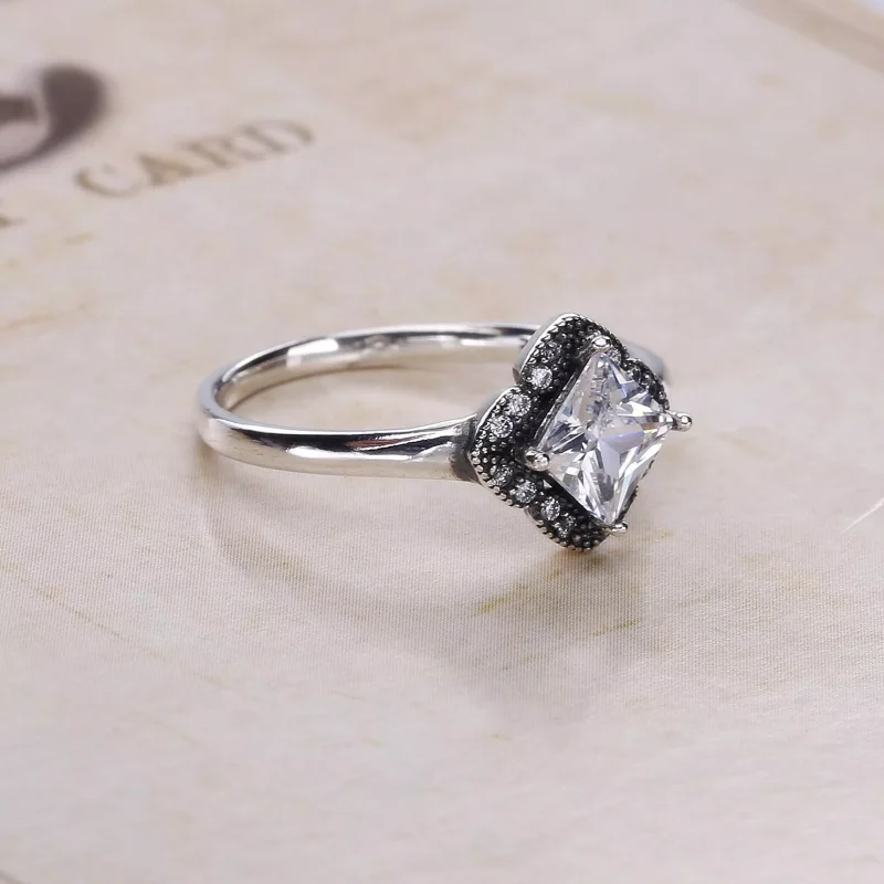 (resim) Pandora Kristalize Çiçek Süslü Yüzük - 190966CZ - Görüntüle 3