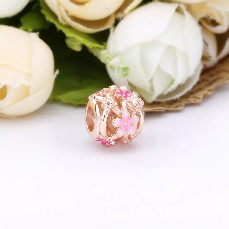 (resim) Kafes İşi Pembe Papatya Charm - 788772C01 - Görüntüle 3