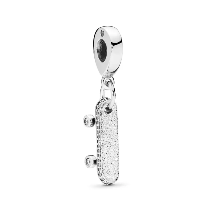 PANDORA Özgür Ol Kaykay Sarkıt Charm, Berrak CZ - 797206CZ - Ürün Resmi